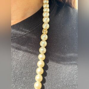 Elegant Cream Pearl Necklace
